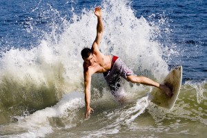 cba季后赛单场比较高分，cba季后赛是单场淘汰吗